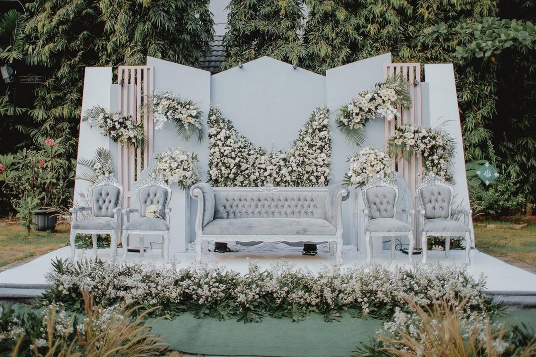 Wedding ka firaDecoration @asihwedding Foto @jarimanis.photo Venue @umahkebontambun @homtambun # (3)